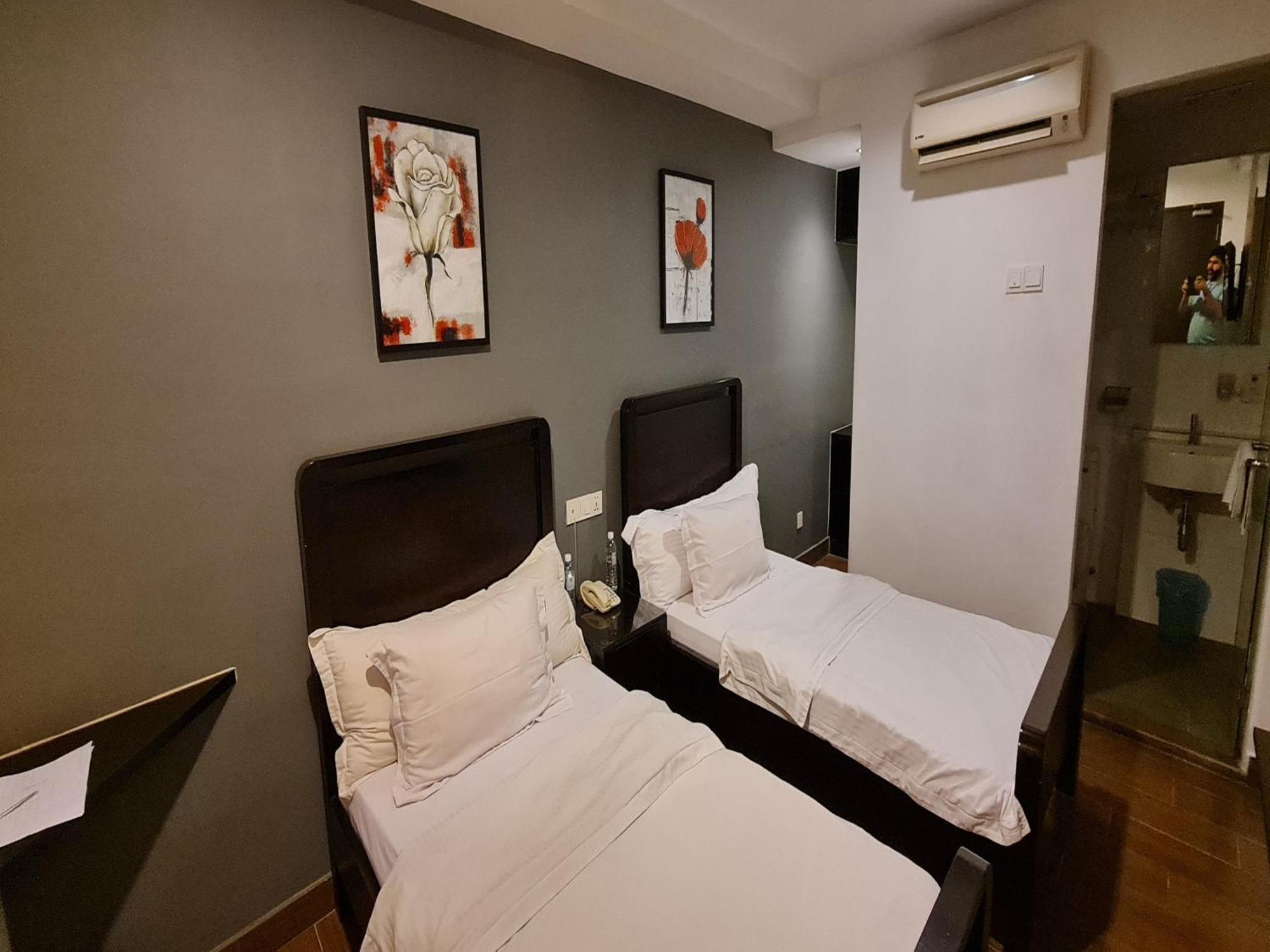 Hotel O Crossroads Hotel Kuala Lumpur Exteriör bild